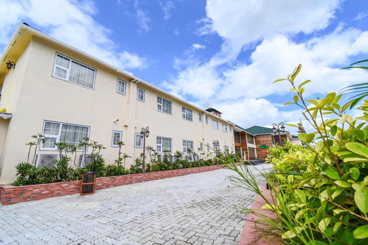 Faith Cricket Club & Resort Bhopal Luaran gambar